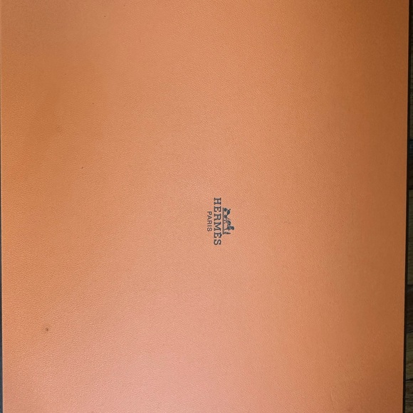 2024 White Oran Hermes Sandals - Picture 8 of 8